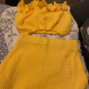 Yellow crochet type set